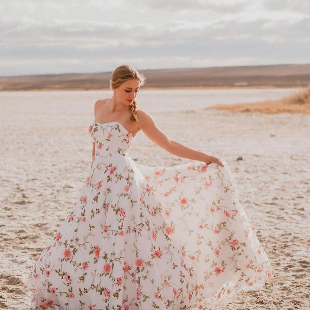 Soft pink gown . Jadore evening size 14 .